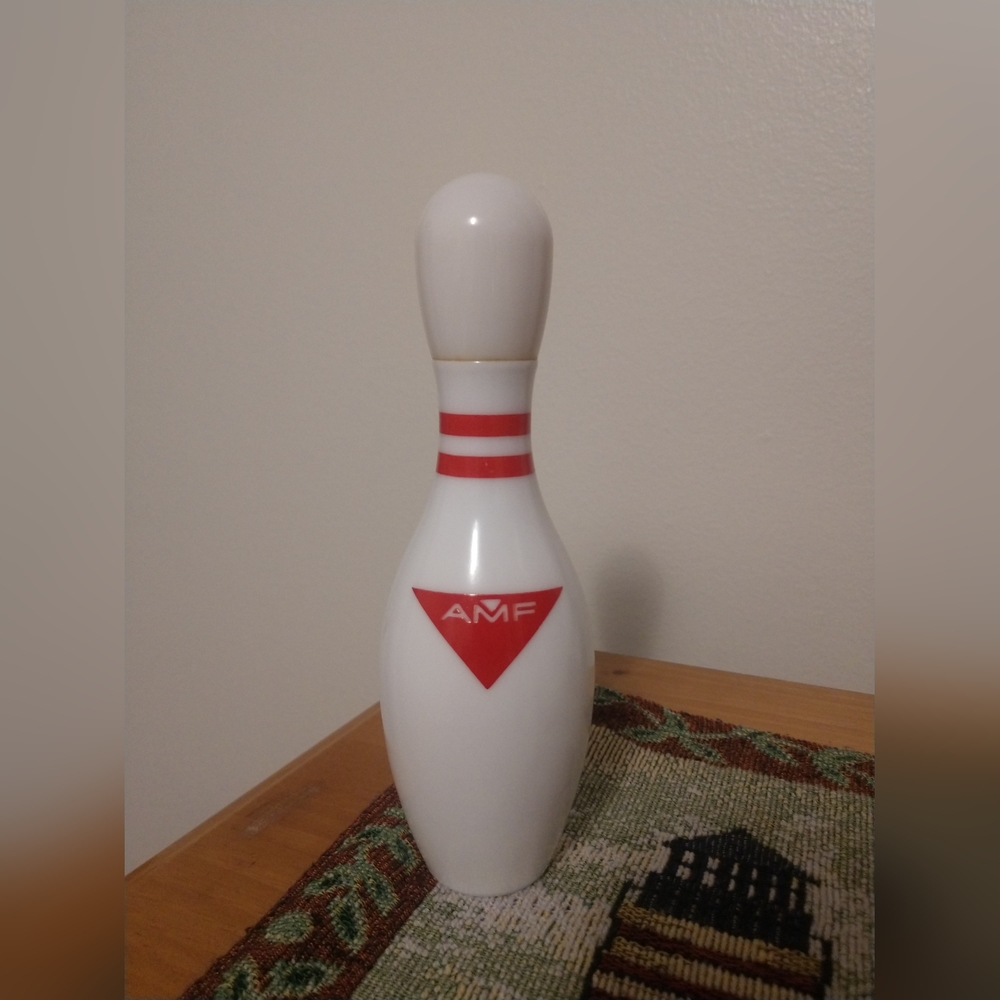 6.75" Avon Strike! Wild Country After Shave AMF 4 oz Bowling Pin Bottle *EMPTY*